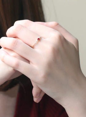 红石戒指小众时尚精致简约冷淡风