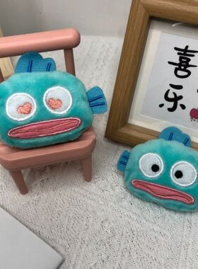 新款搞怪小丑鱼毛绒网红卡通公仔挂件玩偶胸针包包挂饰啪啪圈辅料