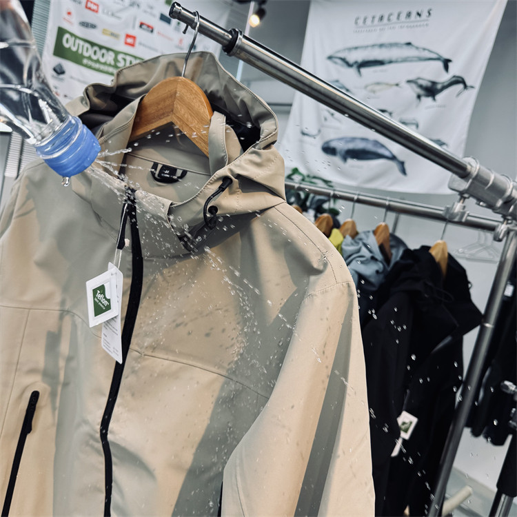 全压胶防风防水男女通用软壳冲锋衣城市通勤户外休闲夹克外套单冲,淘宝优惠券,粉丝福利购,淘宝优惠卷