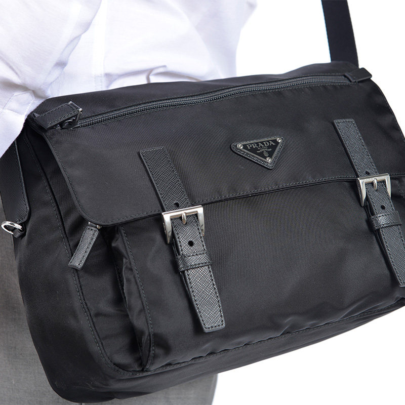prada /普拉达男士欧美单肩斜挎包 KeanGlobal海外男士包袋