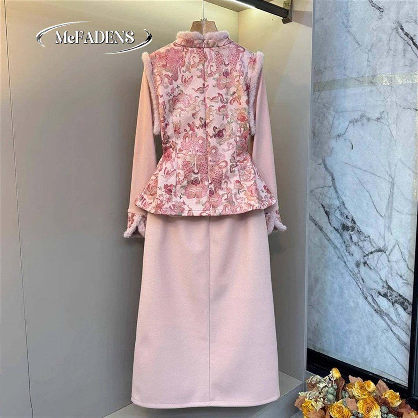 香港胖MM显瘦拼接打底衫时尚大码女装半身裙新中式提花马甲三件套,淘宝优惠券,粉丝福利购,淘宝优惠卷