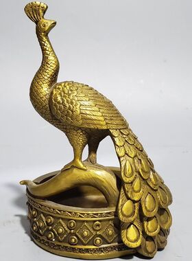 客厅摆放纯铜烟灰缸11