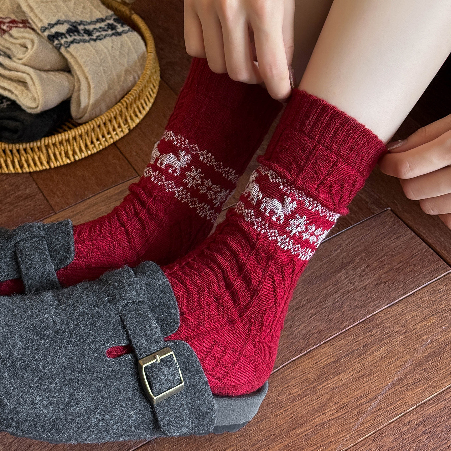 复古费尔岛袜子女秋冬长筒搭配雪地靴加绒加厚保暖毛圈中筒民族风,淘宝优惠券,粉丝福利购,淘宝优惠卷