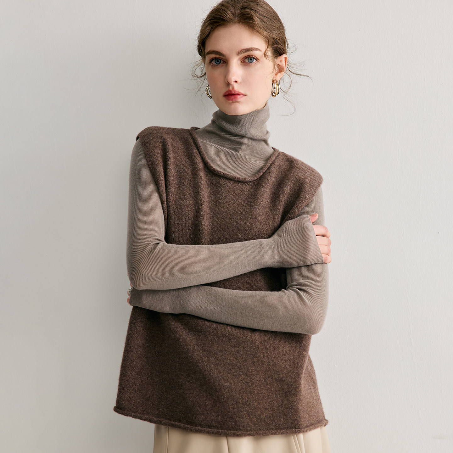 圆领无袖康赛妮100%纯山羊绒针织马甲女套头叠穿宽松百搭毛衣背心,淘宝优惠券,粉丝福利购,淘宝优惠卷