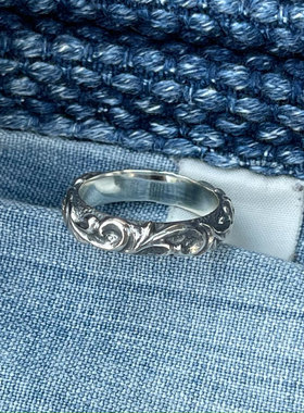 925全银熔岩立体高肉唐草戒指