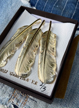 18K全金蒲扇形态好运羽毛吊坠