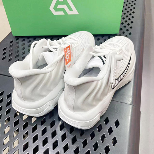 Nike耐克GIANNIS IMMORTALITY 4字母哥4代男子篮球鞋FQ3681-100 - 图1