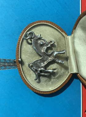 925银的可可爱爱古董小斑马吊坠一只，尺寸4.5*3.3cm重8.5克