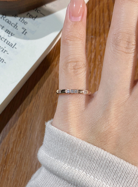 细版五钻戒指小众设计18k玫瑰金