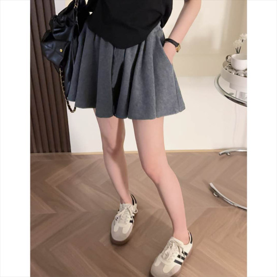Langsha Maternity Style Shorts Falda Summer Estilo delgado Flojo Casco Lo suelto Desgaste versátil Pantalones de pierna ancha Maternidad Maternidad