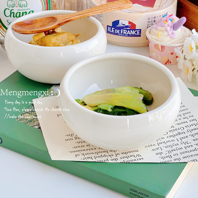 Korean ins chubby ceramic small round bowl mini refreshment bowl small bourgeois seasoning dish household soy sauce dish vinegar dish