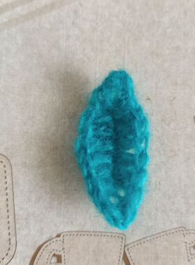 马海毛手钩花叶子手工编织树叶3.5*2cm毛衣装饰配件服装辅料饰品