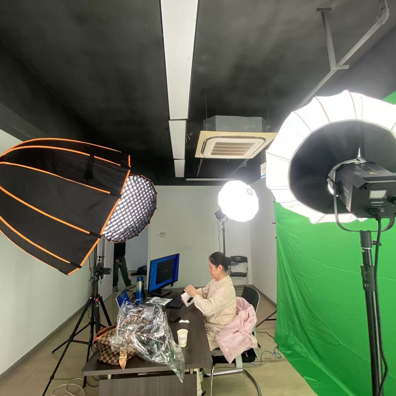 全套直播相机设备租凭,免费全半身直播间搭建,带货娱乐, - 图0