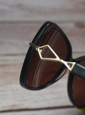 出外贸单超轻大框细黑色太阳眼镜