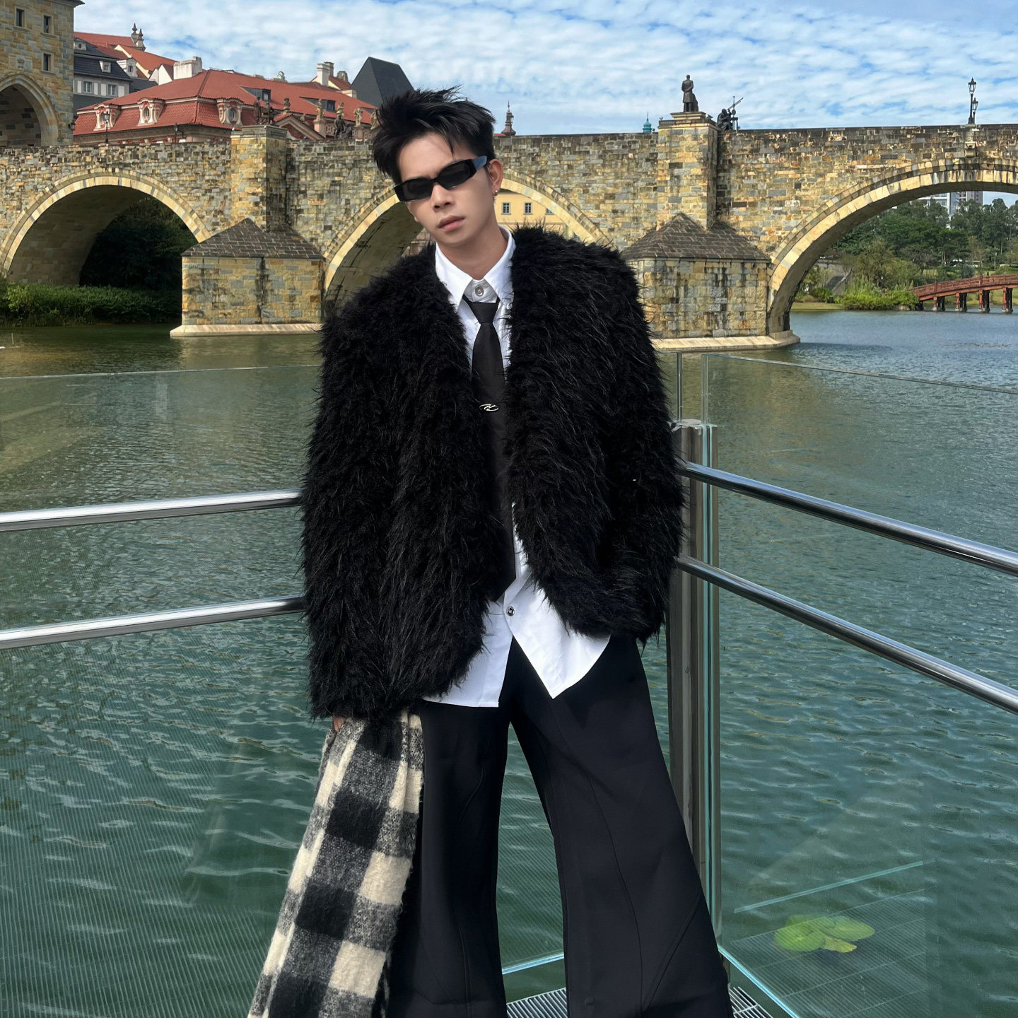 BLACKMAGAZINE小众复古仿貂毛晕色皮草外套轻奢感座山雕廓形夹克,淘宝优惠券,粉丝福利购,淘宝优惠卷