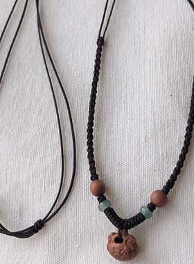 木质桃核红绳编织护身符项链女士