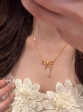 轻奢复古高级感镶嵌点钻蝴蝶结项链超闪ins风小众精致优雅锁骨链