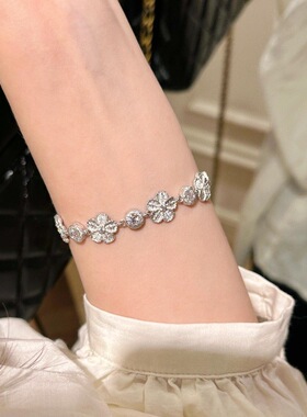 轻奢高级感复古镶嵌泡泡钻花朵满钻手链耳钉百搭通勤气质精致套装