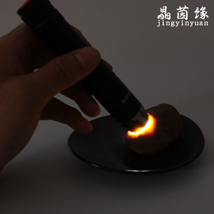 强光手电照玉手翡翠原石珠宝奇石鉴定三光源紫光黄白光手电筒 强光手电照玉手翡翠原石珠宝奇石鉴定三光源紫光黄白光手电筒