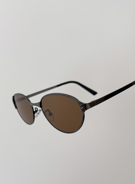 潮牌千禧辣妹新款ins时髦墨镜女