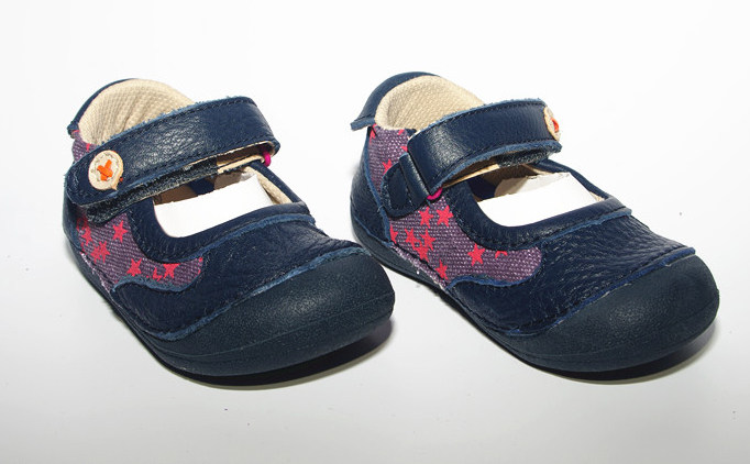 外贸原单真皮童鞋促销小牛皮宝宝鞋婴儿防滑学步鞋护脚