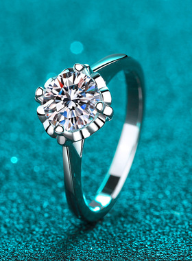 s925银镀PT950铂金女戒莫桑石指环爱心花托镀18K金戒指百搭送女友