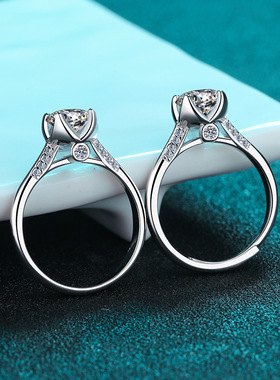 s925银镀18K金戒指镀pt950铂金莫桑石经典四爪结婚女钻戒高端大气