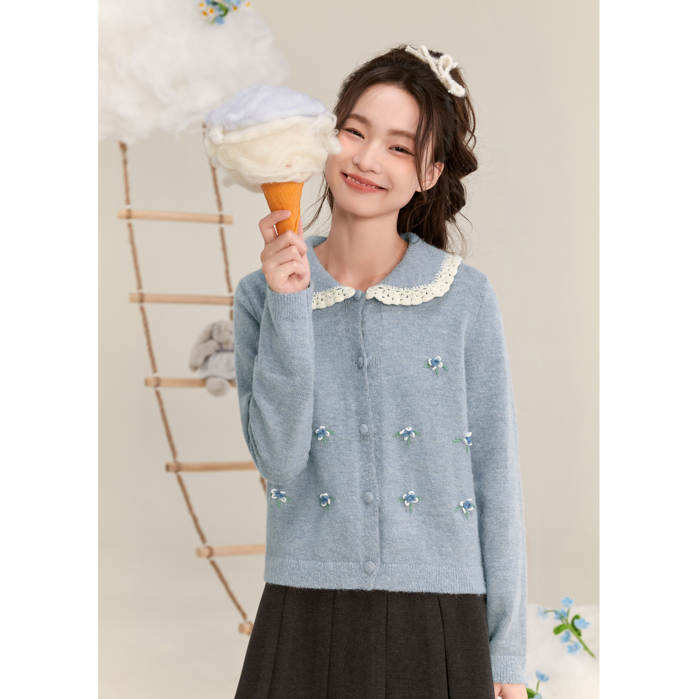 紫涵翻领蕾丝花边针织开衫女冬季新款花朵撞色甜美设计感百搭上衣,淘宝优惠券,粉丝福利购,淘宝优惠卷