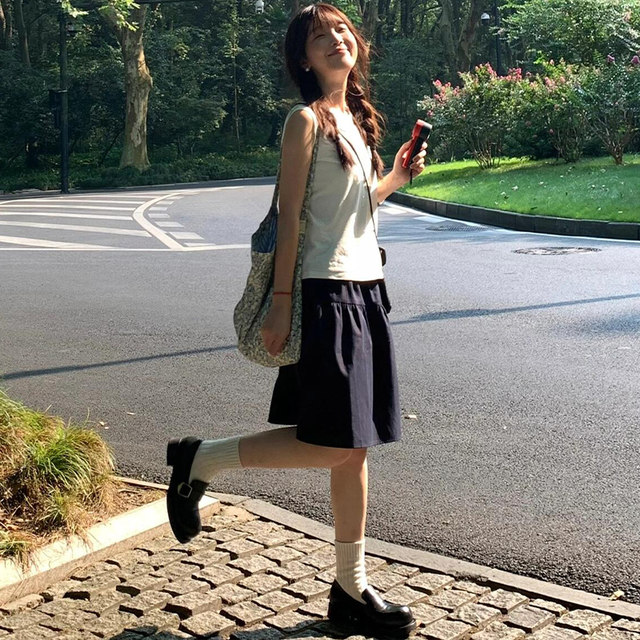 Japanese college style short skirt for women summer 2025 new elastic waist a-line umbrella skirt versatile cake sports skirt