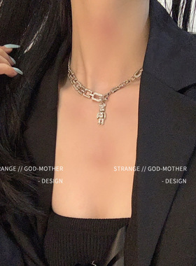 2024年新款小熊项链设计感时尚轻奢项链女ins嘻哈潮锁骨链夏配饰