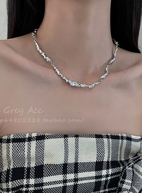 2024年新款小众钛钢卫衣项链秋冬ns设计感甜酷毛衣链锁骨链配饰品