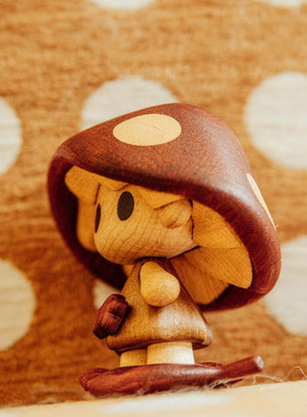 520情人节礼物送男友winki蘑菇人实木潮玩原创小众高级定制手办