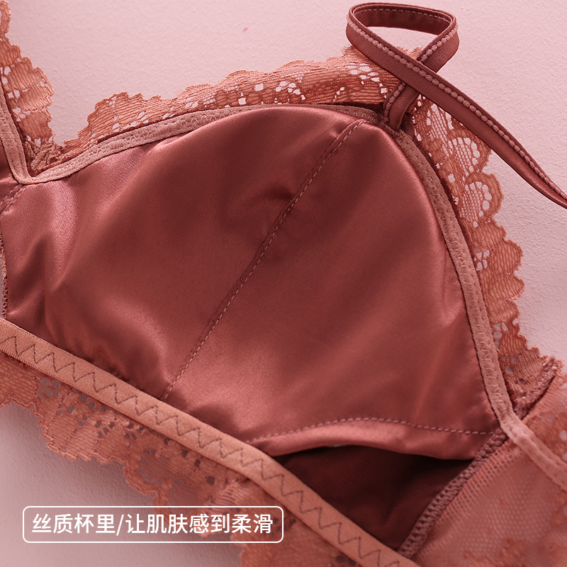 六只兔子旗舰店六只兔子内衣女无钢圈性感蕾丝无痕少女大胸显小文胸内裤套装薄款2