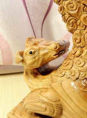 乔家大院犀牛望月镜木雕摆件