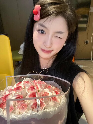 vogueess迷你可爱少女感蝴蝶结硅胶发夹时髦显嫩甜酷风格bb夹mini - 图2
