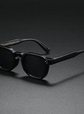 Unisex Classic Full-Frame Black Shades - Trendy Frames