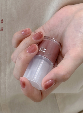LELMOL冰透裸粉指甲油上手显温柔