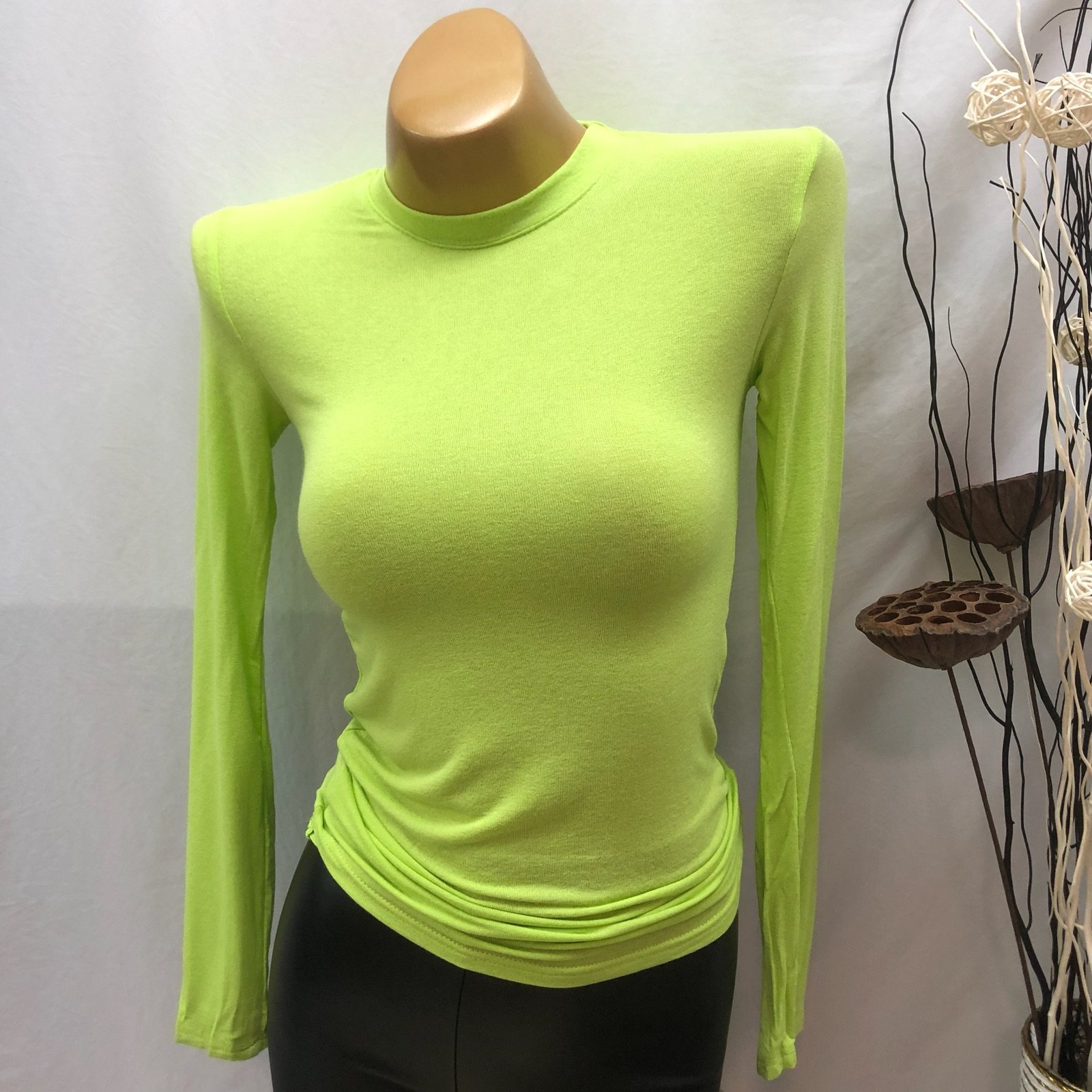 韩国秋冬打底爱死这些颜色打底衫 雯香姿T恤