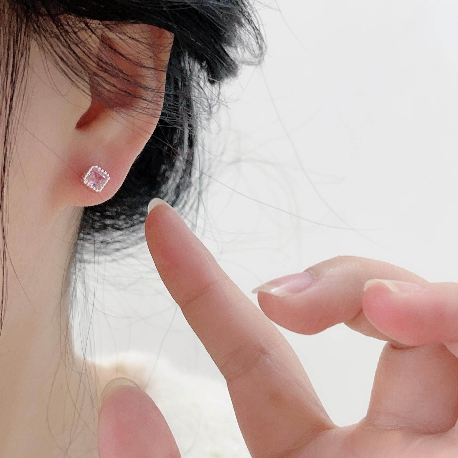 粉色小方钻耳钉s999纯银简约小巧睡觉免摘耳饰新款甜美精致耳环女,淘宝优惠券,粉丝福利购,淘宝优惠卷