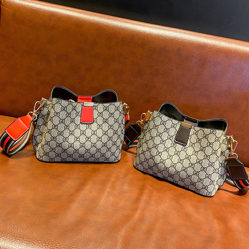 质感女士2020新款潮大容量小包包 昕薇蝶女士包袋