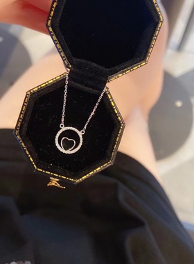 大漂亮香港正生银饰黑色小爱心圆环项链女925纯银简约轻奢锁骨链