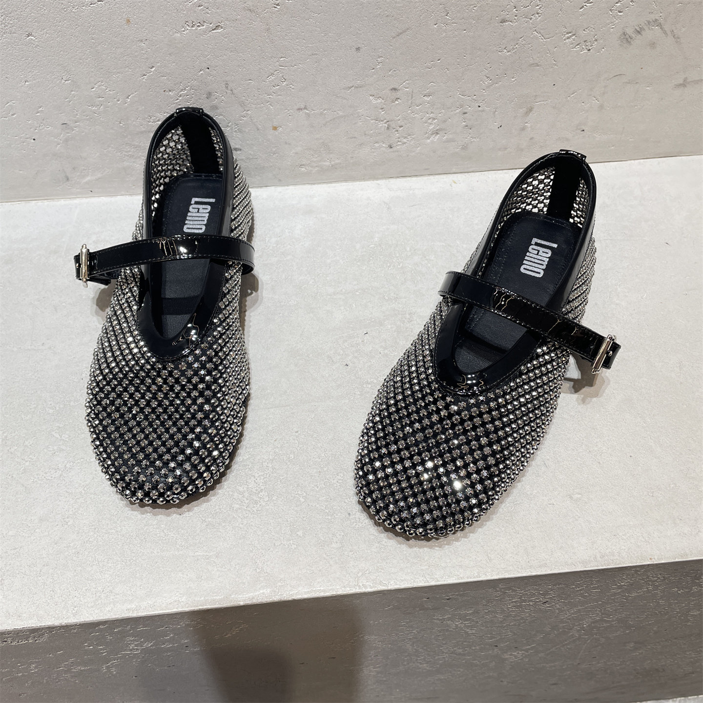 欧洲站2026春款真皮女鞋时尚百搭网状水钻浅口圆头平底单鞋凉鞋,淘宝优惠券,粉丝福利购,淘宝优惠卷