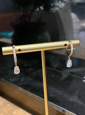 18k金 单颗.50ct 水滴形钻石耳坠 GIA证书 定金