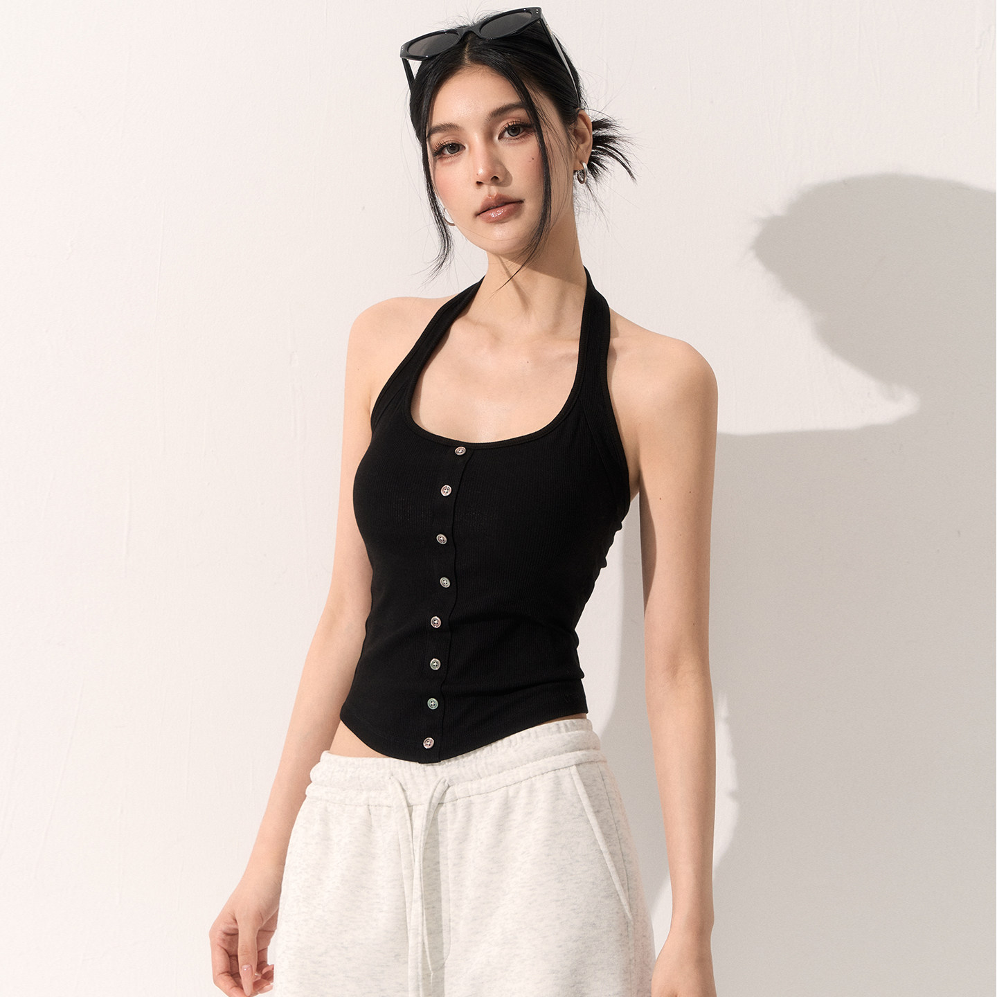 耐吉奥挂脖瑜伽背心女新款休闲排扣小众辣妹健身绝美普拉提训练服,淘宝优惠券,粉丝福利购,淘宝优惠卷