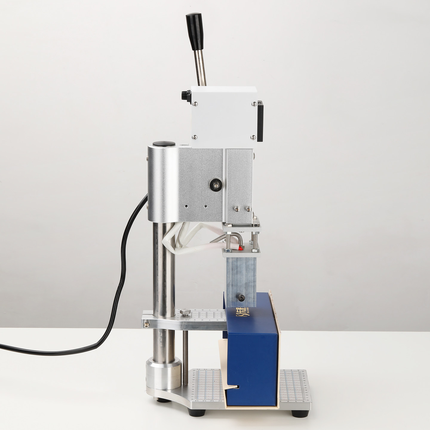 成品鞋钱包烫金烙印机PU皮革表带皮套LOGO标志文通小型手动压唛机,淘宝优惠券,粉丝福利购,淘宝优惠卷