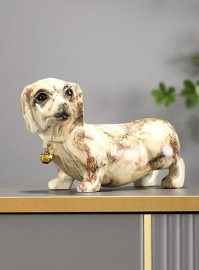 现代创意腊肠犬个性小狗摆件模型树脂家庭新房搬家乔迁桌面装饰品