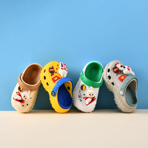 Детские мультяшные летние тапочки для мальчиков, нескользящие слайдеры, мягкая подошва