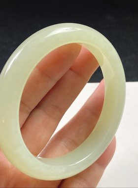 新货爆款纯天然新疆和田玉浅黄口手镯玉镯浅色黄玉镯子58圈口女款