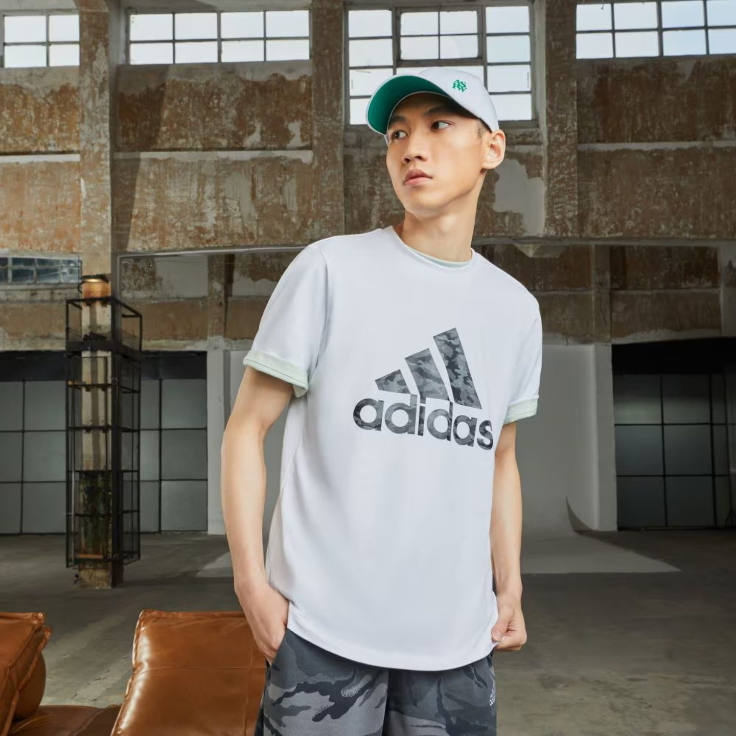 休闲纯棉百搭印花圆领短袖T恤上衣男夏季adidas阿迪达斯轻运动