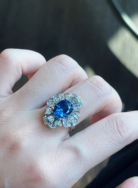 醒目独特大花层次高端设计女戒指